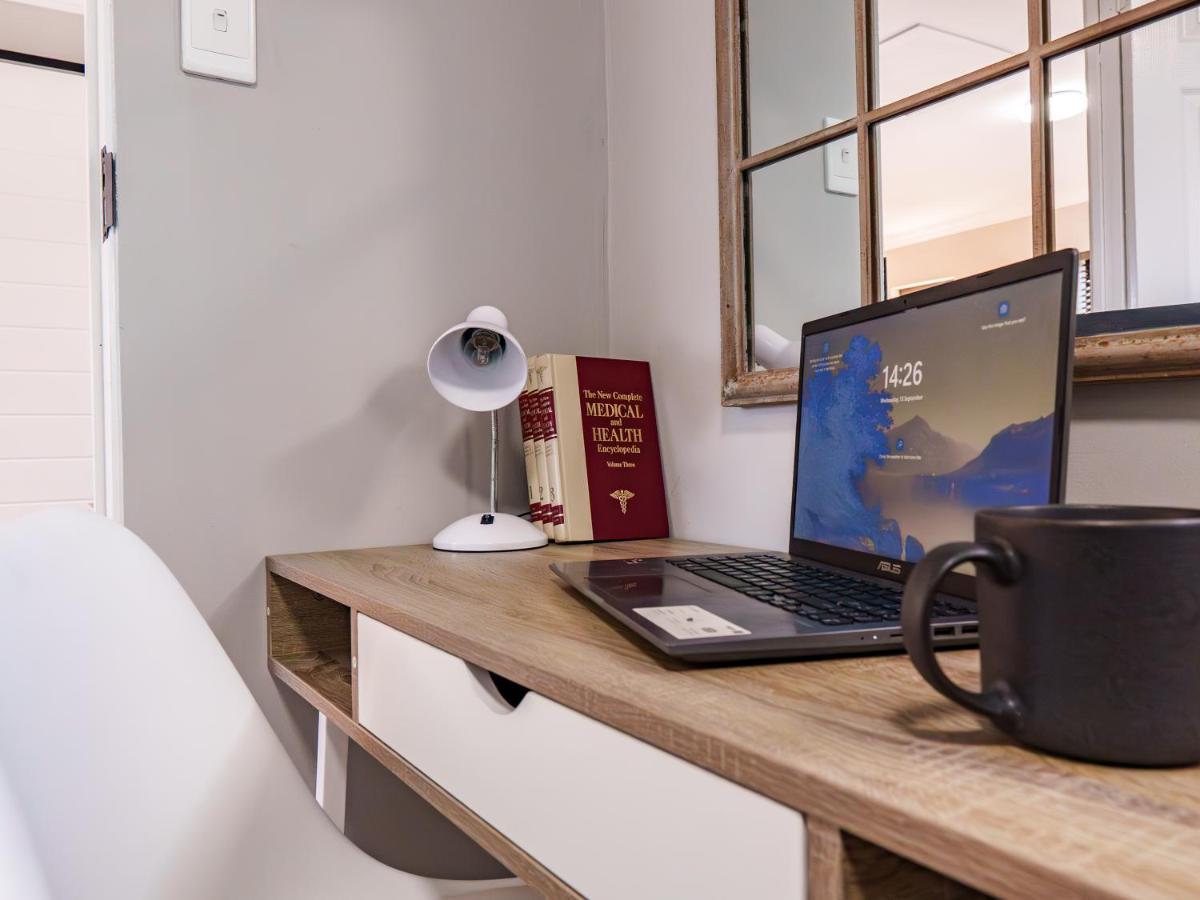 Dreamcatcher Airbnb Apartment *